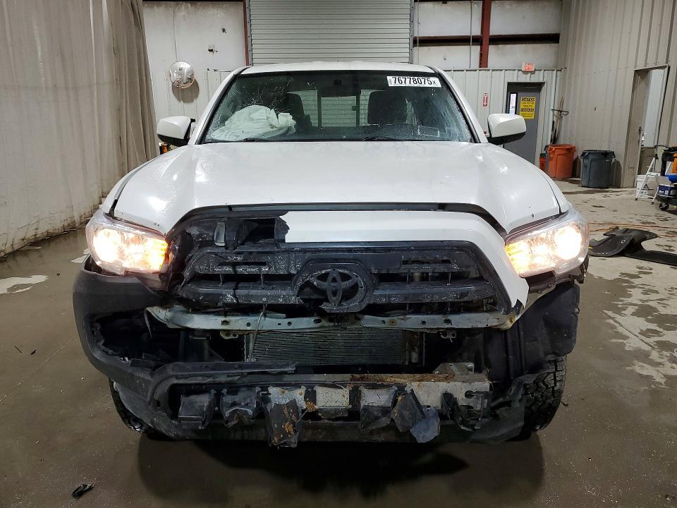 2017 Toyota Tacoma sr