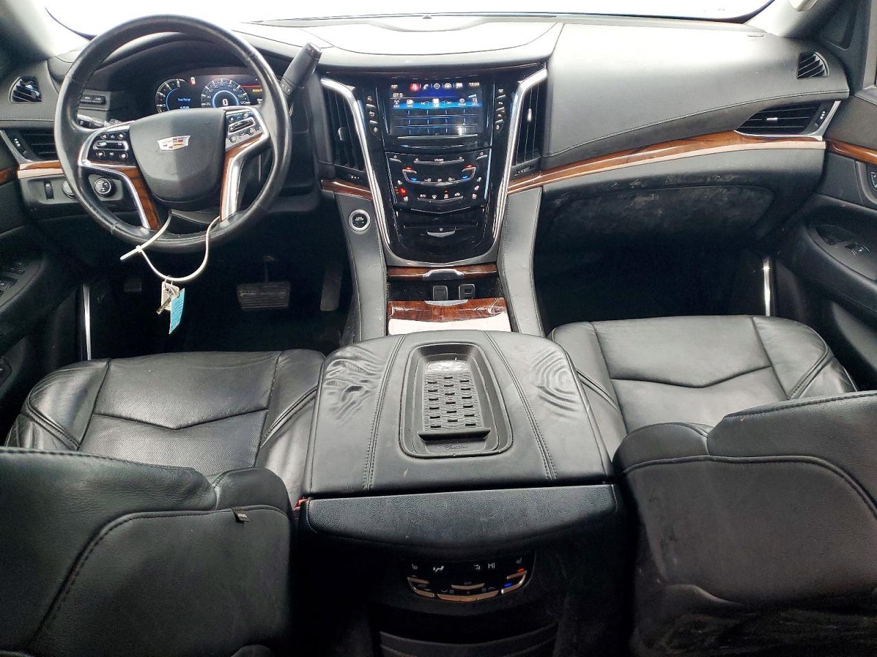 2016 Cadillac Escalade Luxury