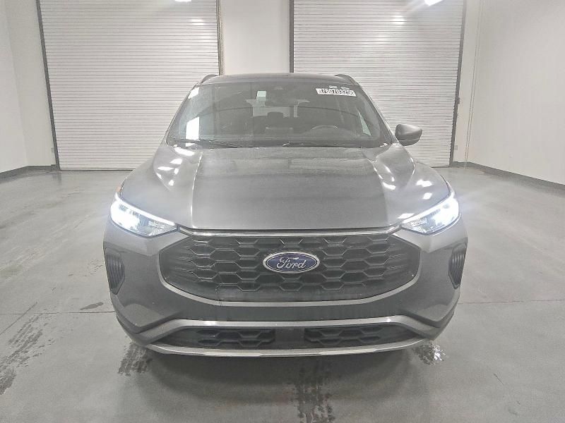 2023 Ford Escape st Line