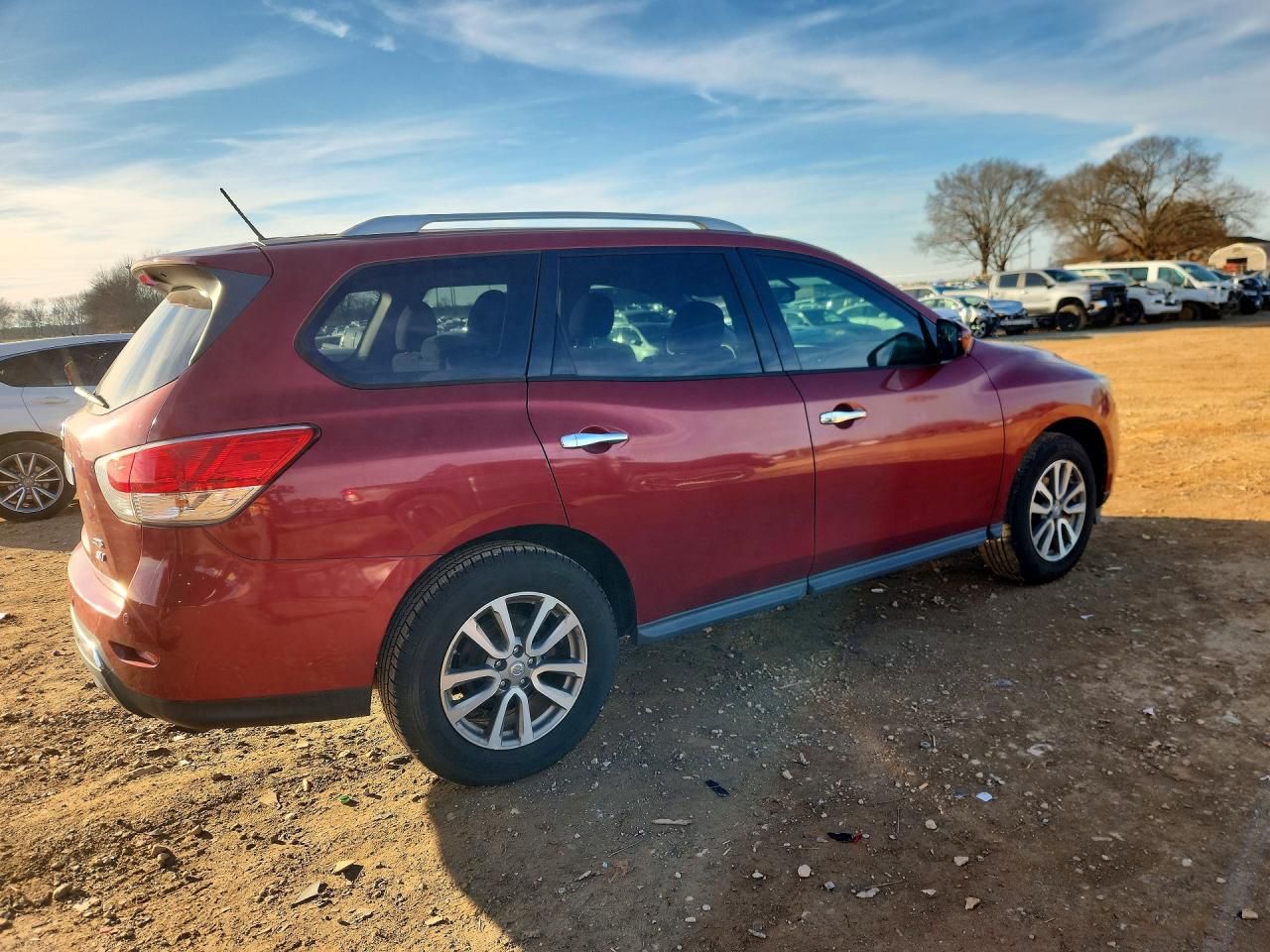 2016 Nissan Pathfinder s