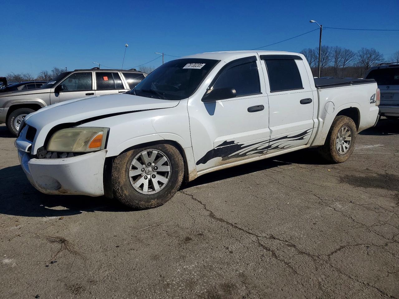 2006 Mitsubishi Raider LS