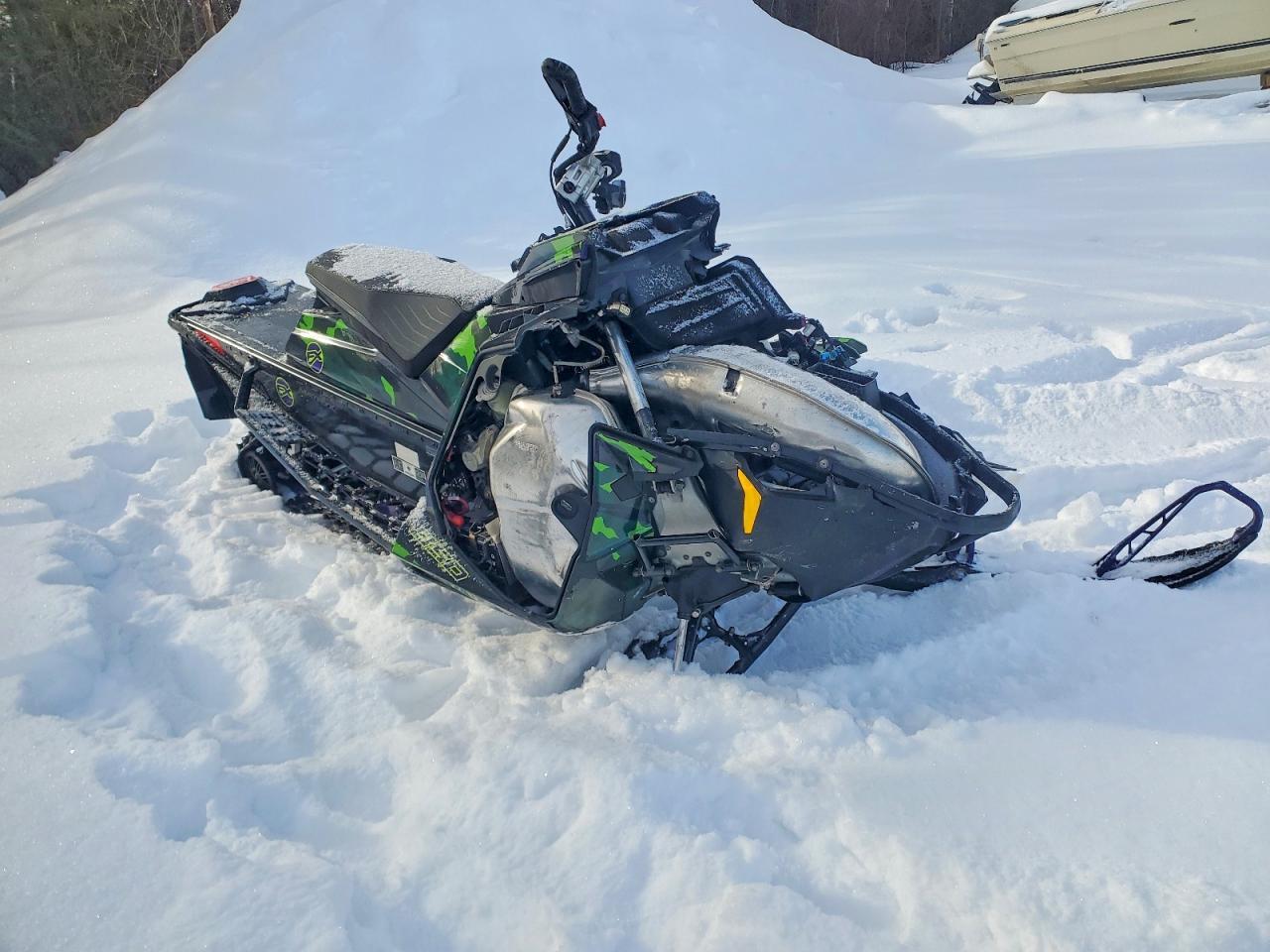 2022 Polaris Indy VR1