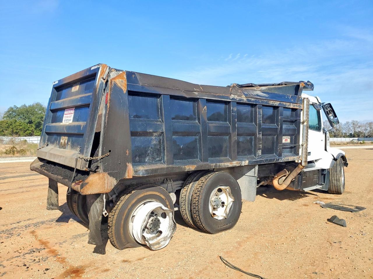 2019 Volvo VHD Dump Truck