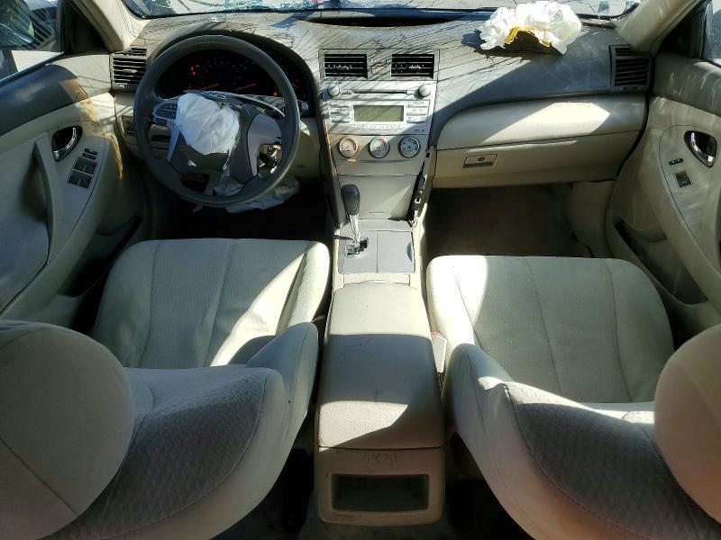 2010 Toyota Camry le