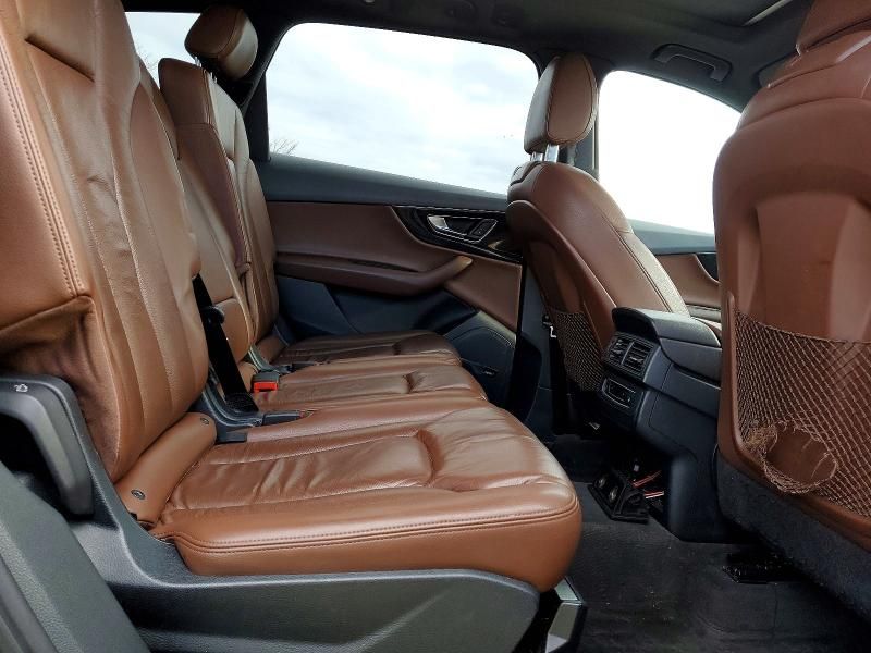 2017 Audi Q7 Premium Plus