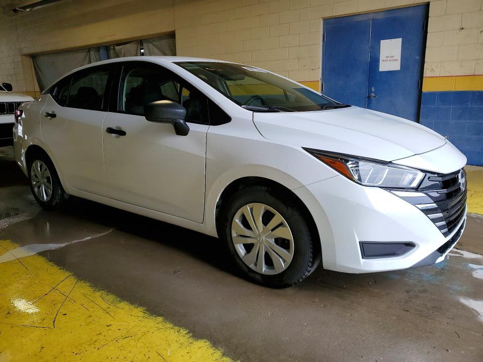 2023 Nissan Versa s