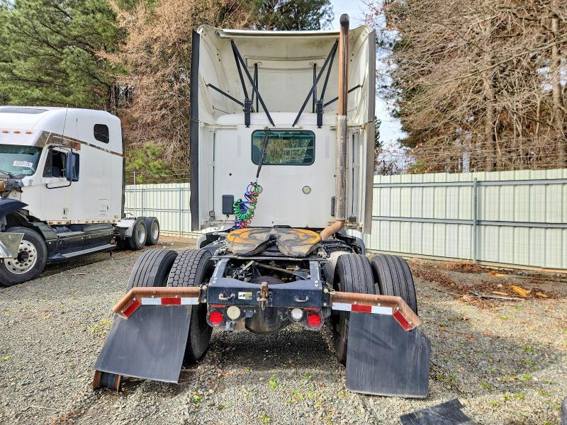 2016 Peterbilt 579 Semi Truck