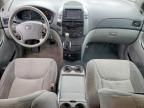 2006 Toyota Sienna le 8 Passenger