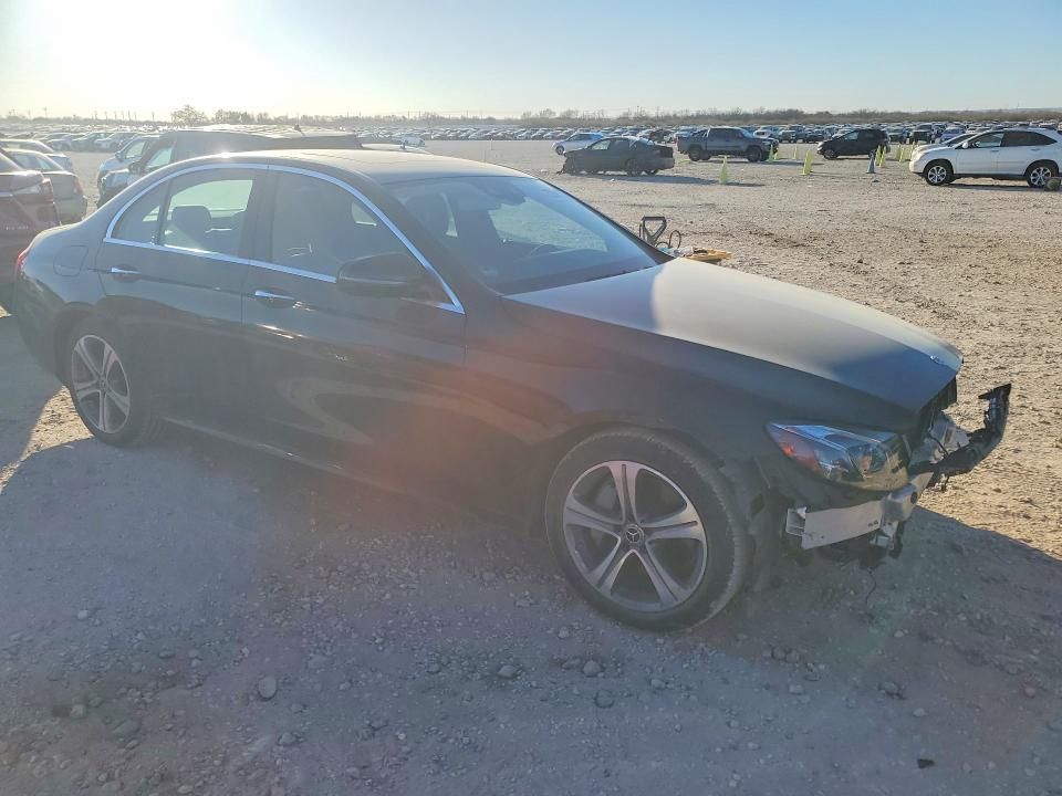 2017 Mercedes-Benz E 300
