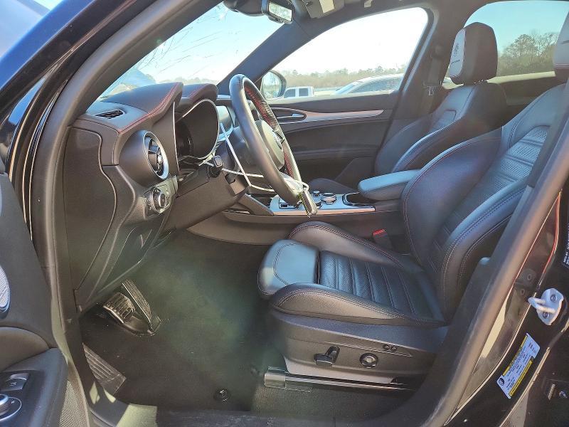 2024 Alfa Romeo Stelvio ti