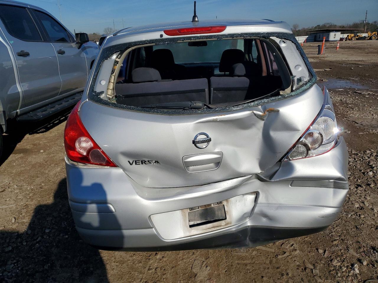 2008 Nissan Versa s