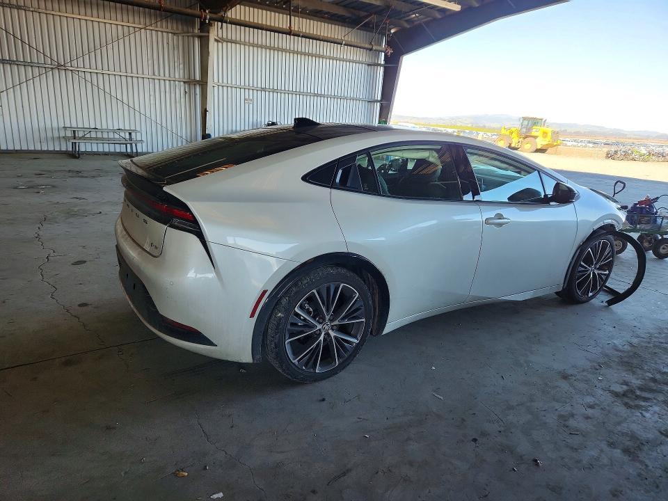 2026 Toyota Prius le