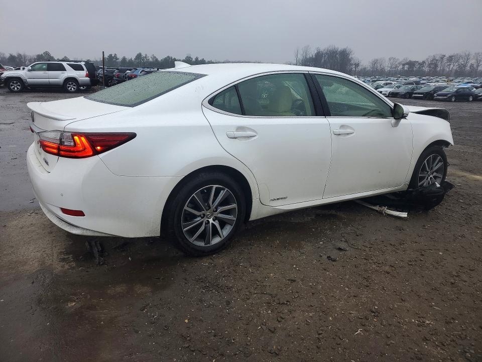 2017 Lexus Es 300h Base