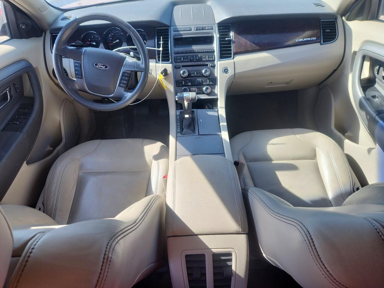 2011 Ford Taurus sel