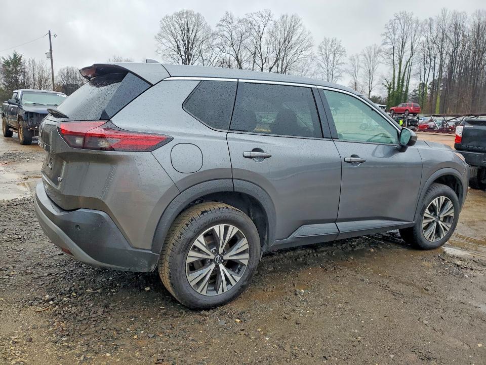 2022 Nissan Rogue sv