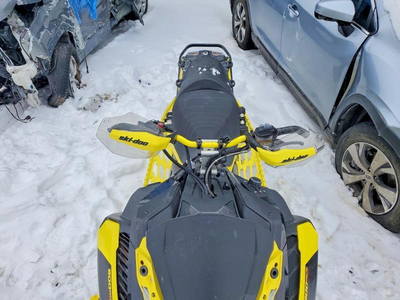 2021 Skidoo Renegade