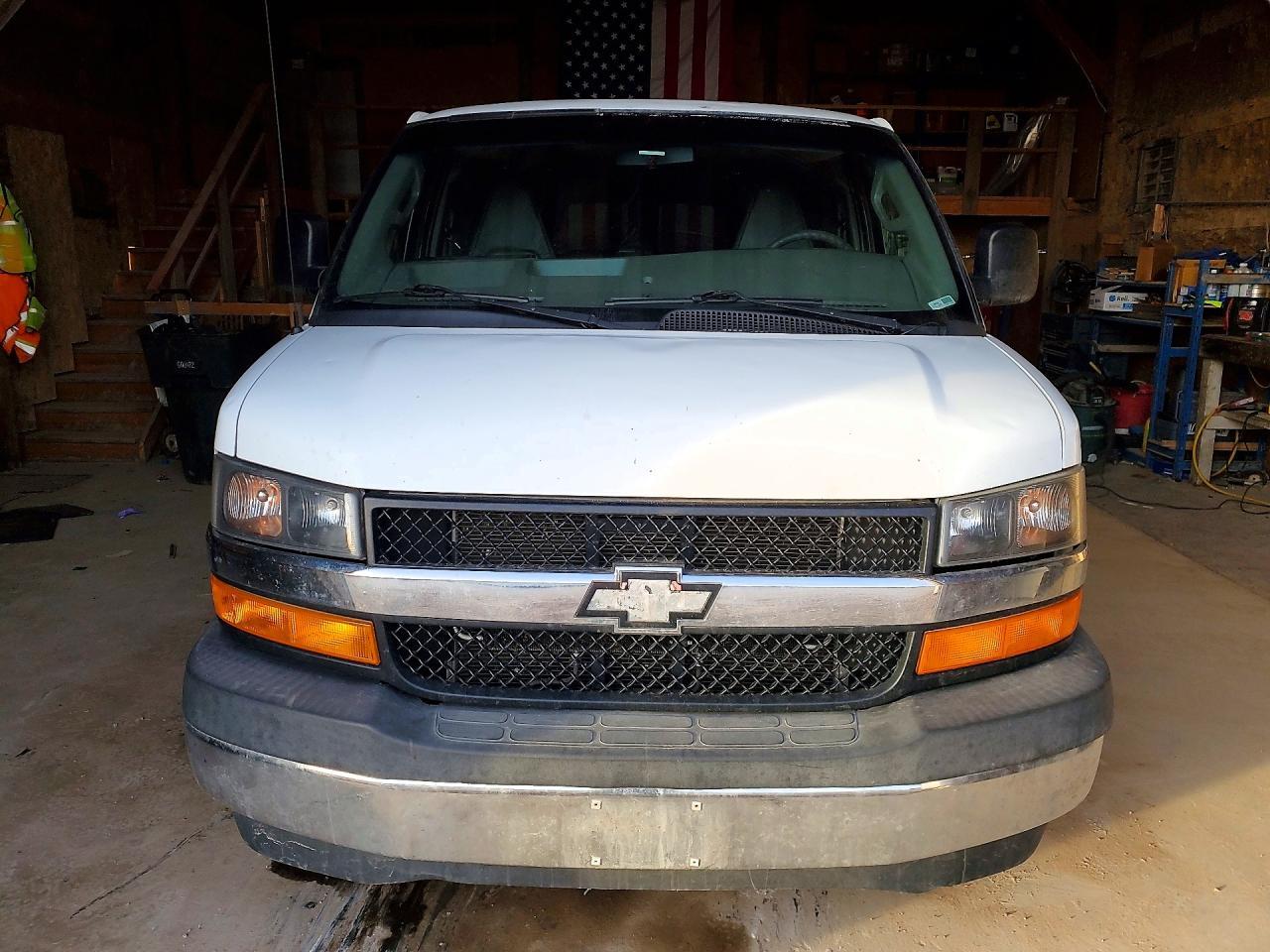 2017 Chevrolet Express G3500 LT