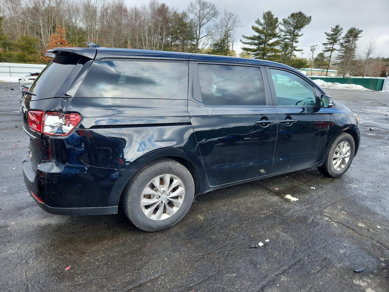 2019 KIA Sedona lx