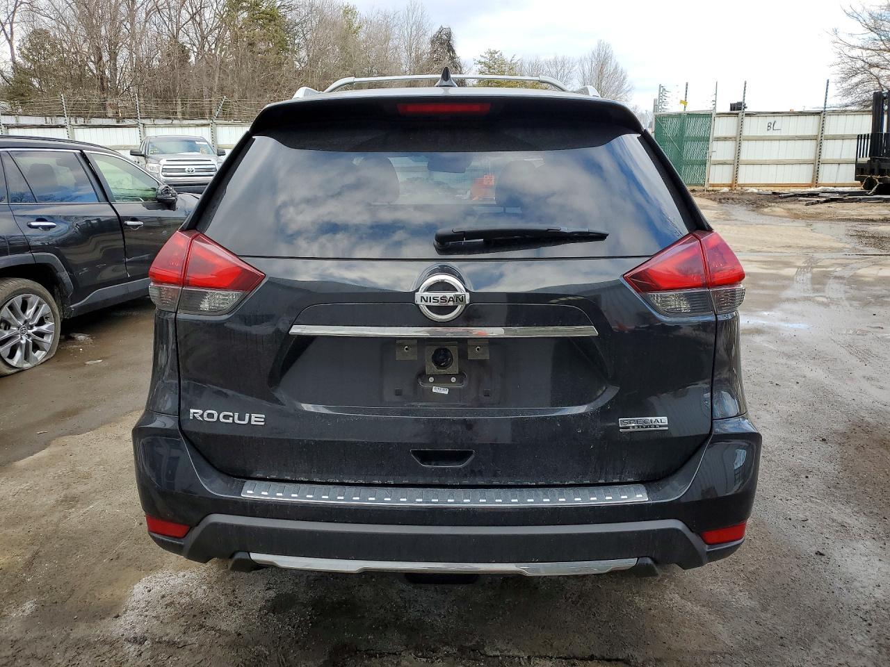 2020 Nissan Rogue s