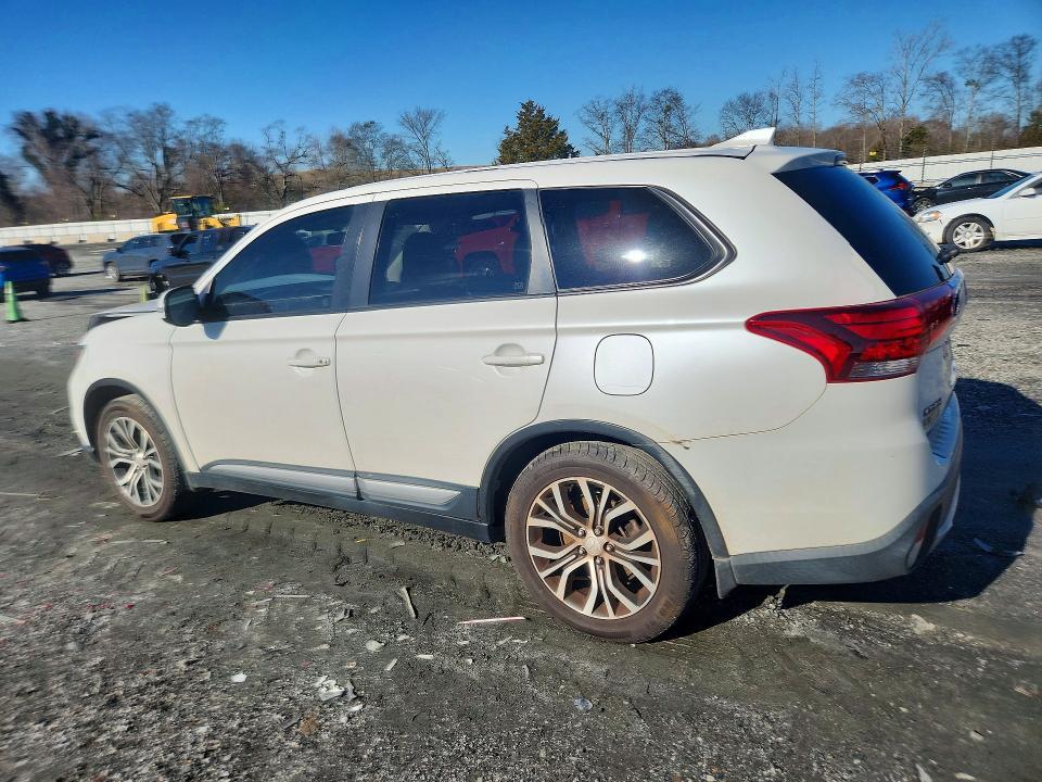 2018 Mitsubishi Outlander se