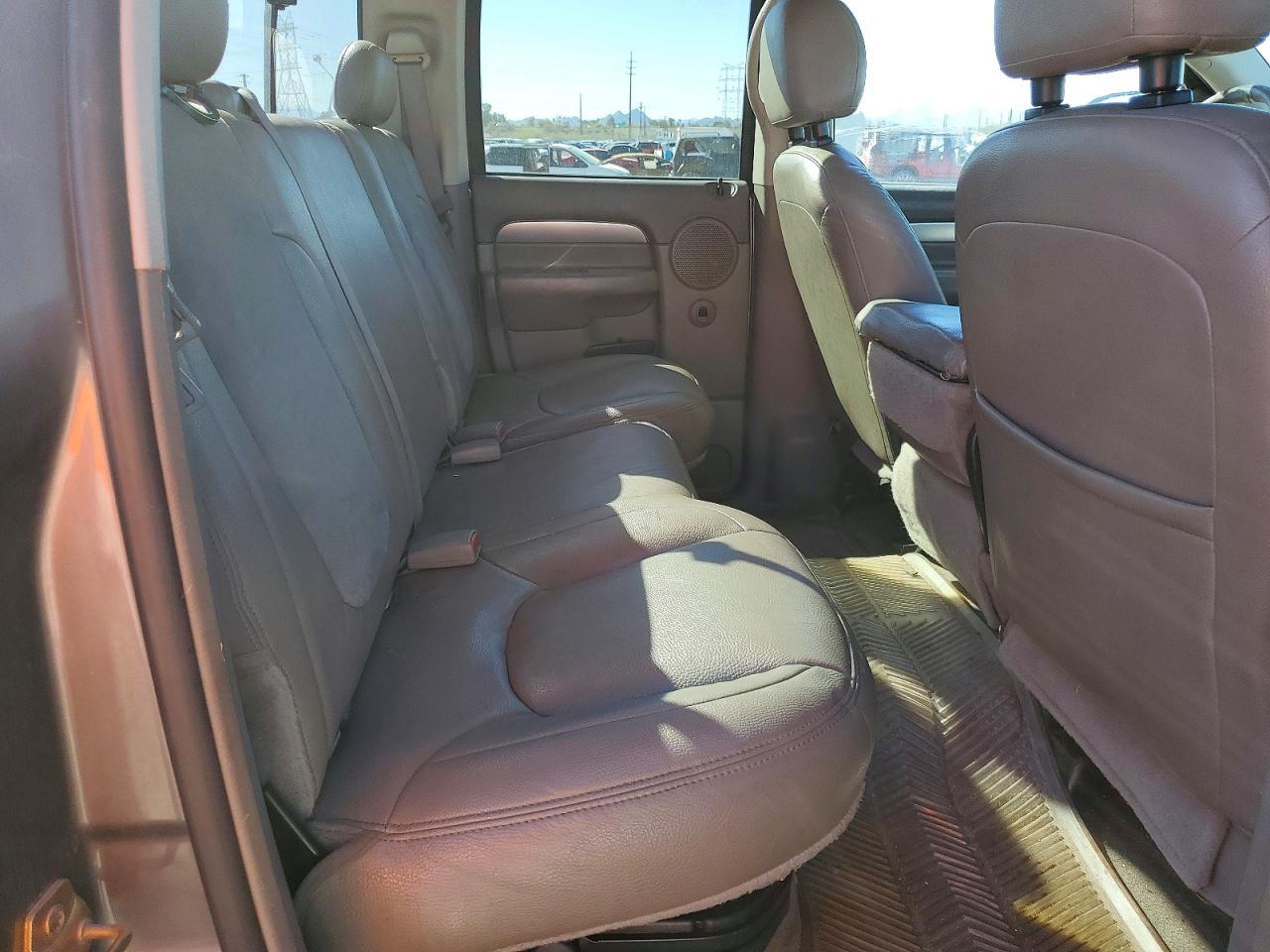 2004 Dodge Ram 1500 st