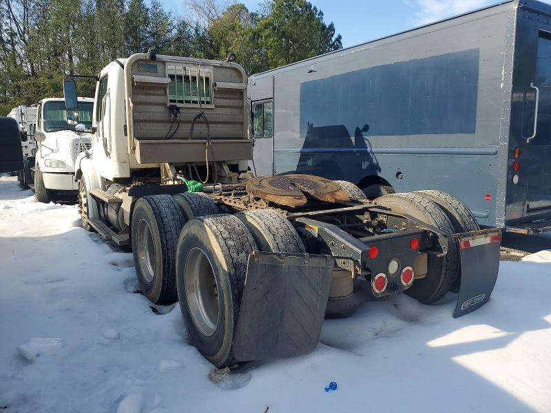 2016 Freightliner Business Class M2 Semi Truck