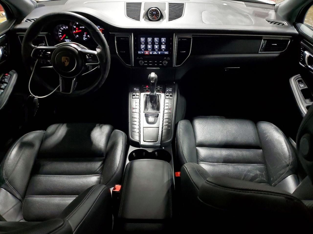 2017 Porsche Macan gts