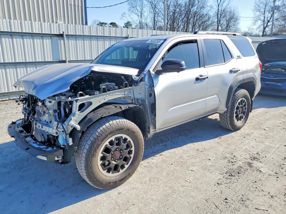 2025 Toyota 4runner SR5