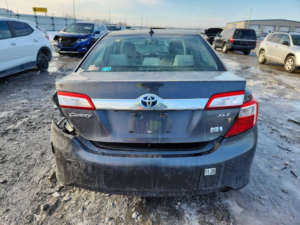 2013 Toyota Camry Hybrid