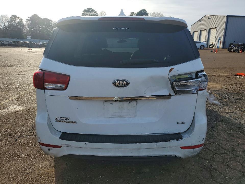 2015 KIA Sedona lx