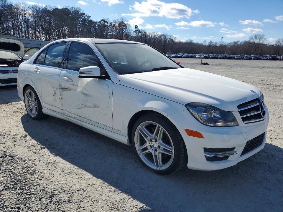 2014 Mercedes-Benz C 350