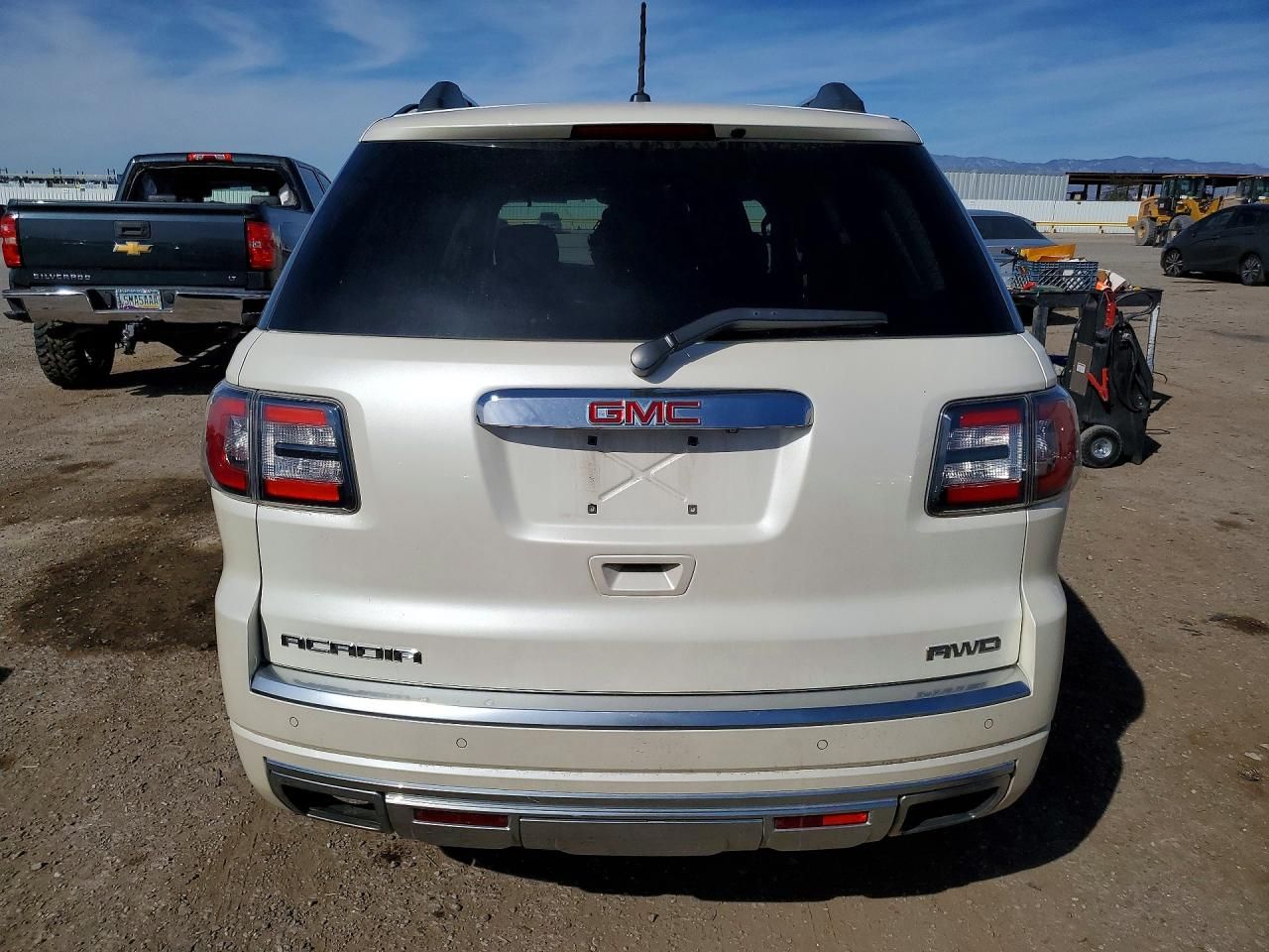 2015 GMC Acadia Denali