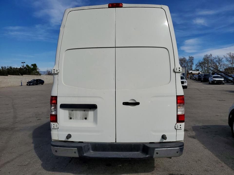 2013 Nissan Nv 2500 hd s