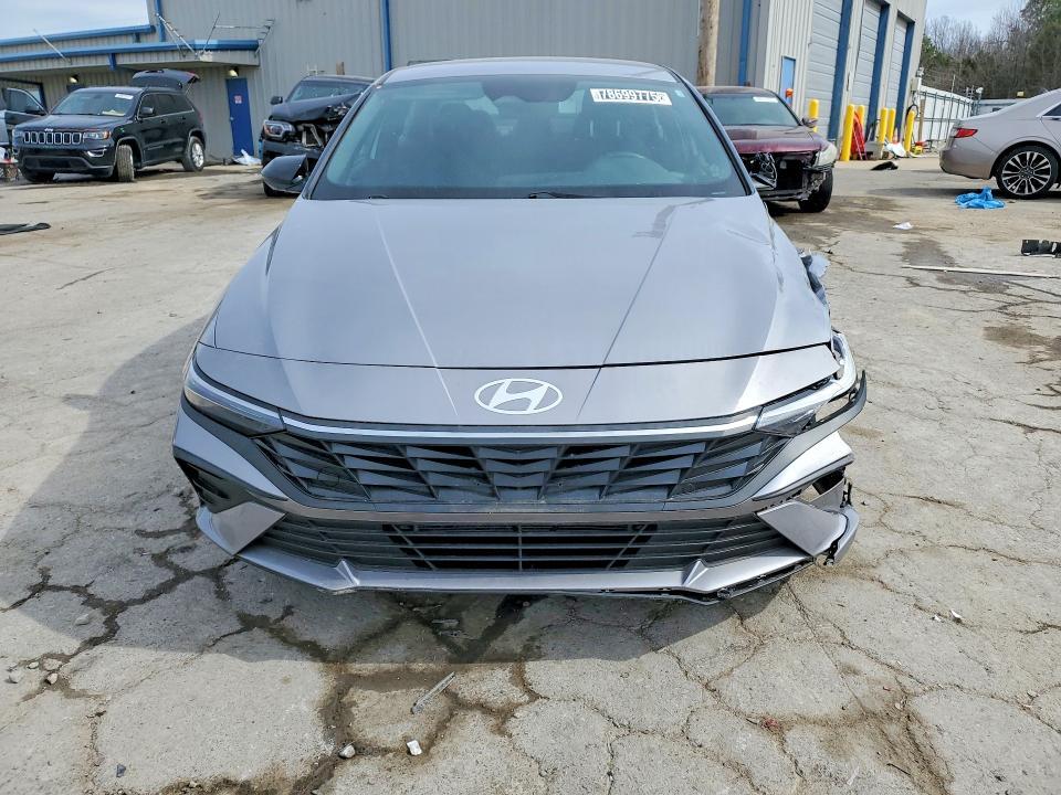 2025 Hyundai Elantra