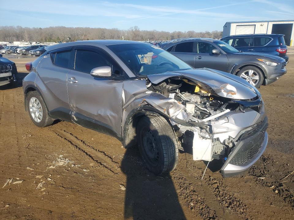 2020 Toyota C-hr xle