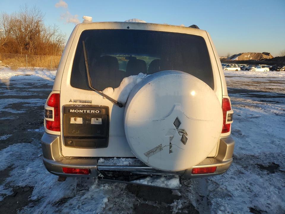 2002 Mitsubishi Montero Limited