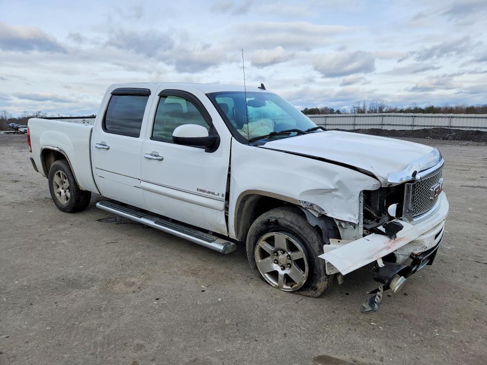 2007 GMC New Sierra Denali