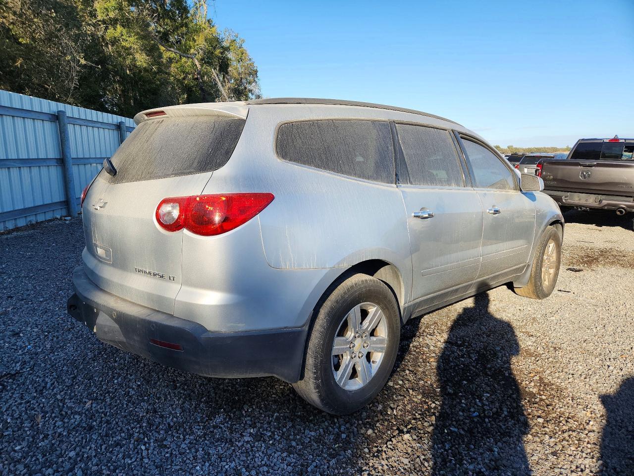 2011 Chevrolet Traverse lt