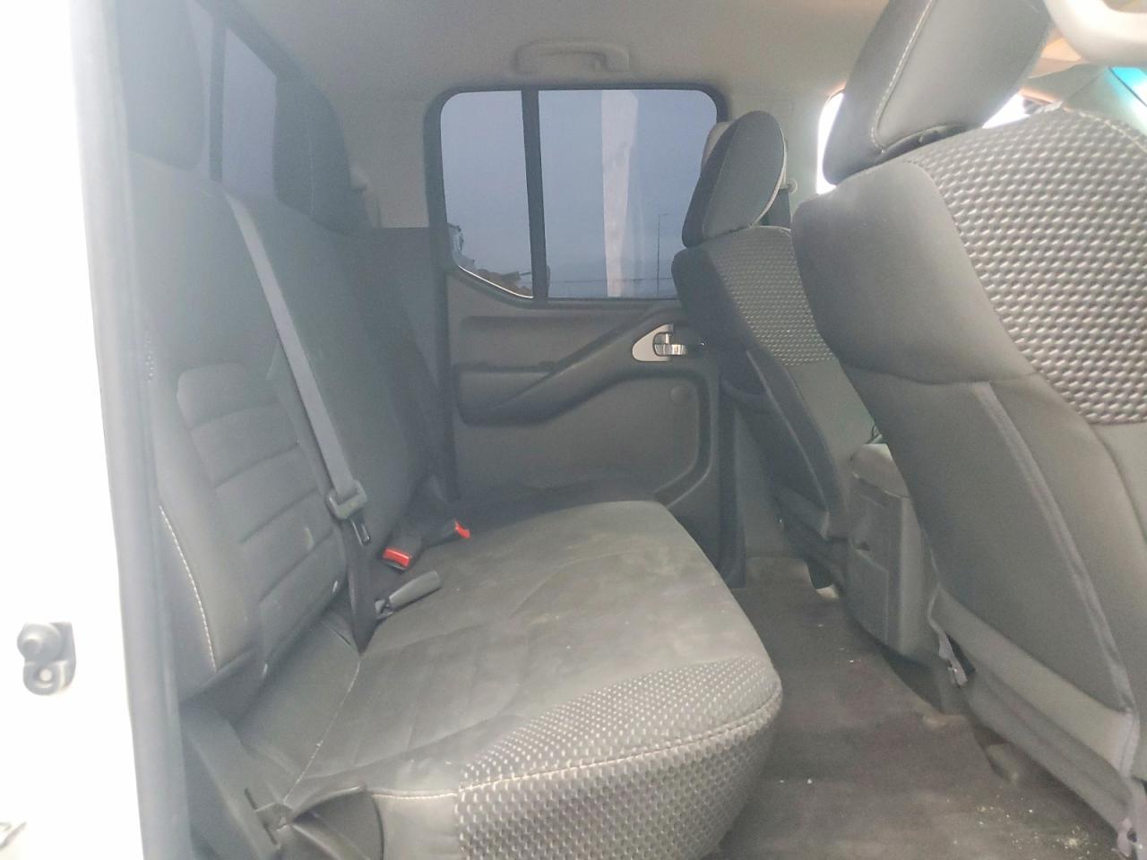 2018 Nissan Frontier s