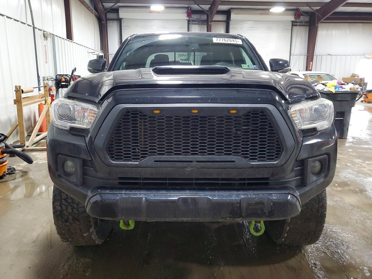 2017 Toyota Tacoma TRD Sport
