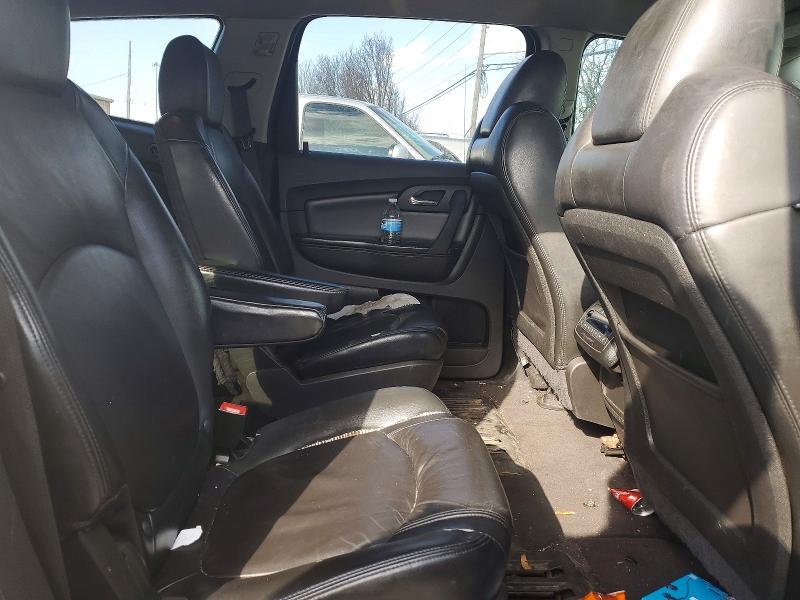2011 Chevrolet Traverse lt