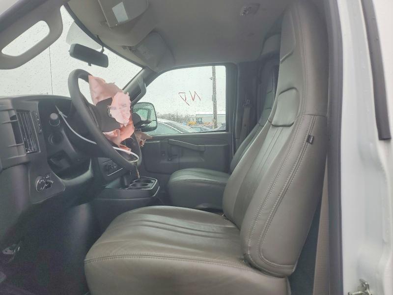 2025 Chevrolet Express G2500