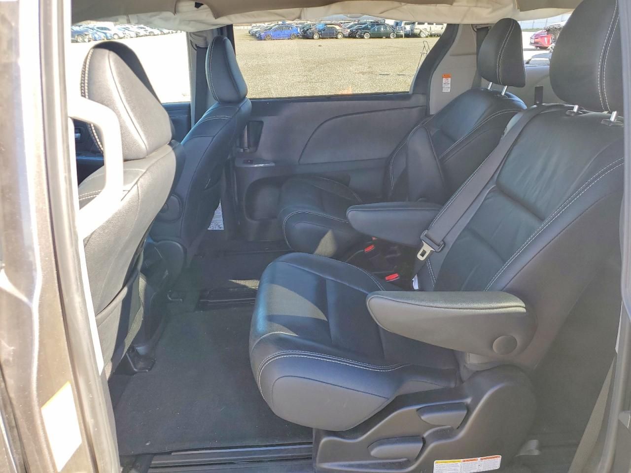 2017 Toyota Sienna se