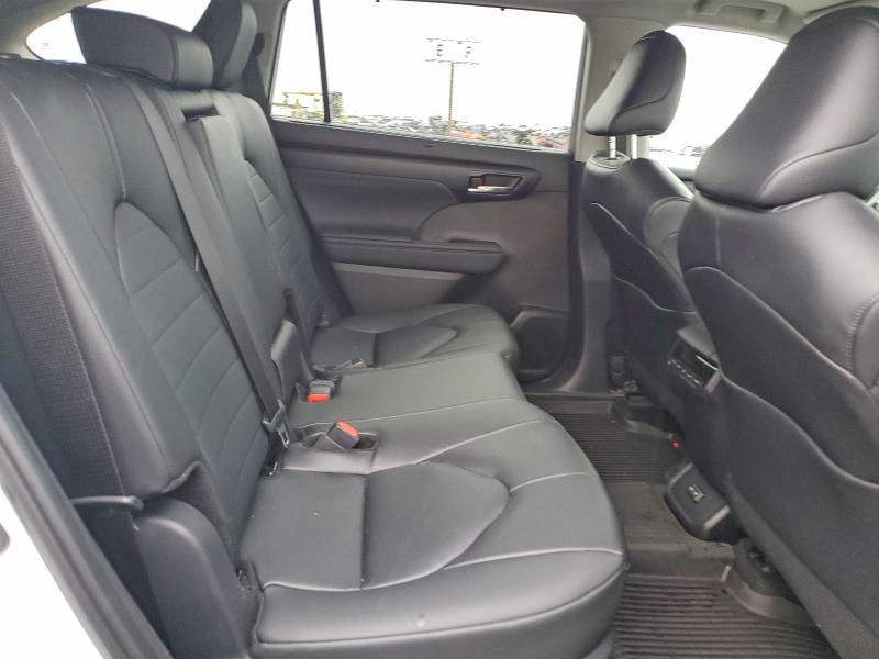 2025 Toyota Highlander Hybrid xle