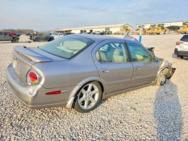 2003 Nissan Maxima gxe