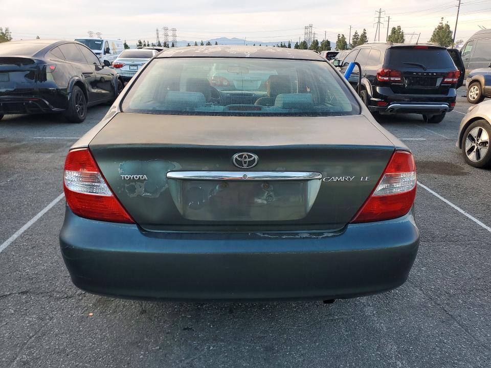 2002 Toyota Camry le