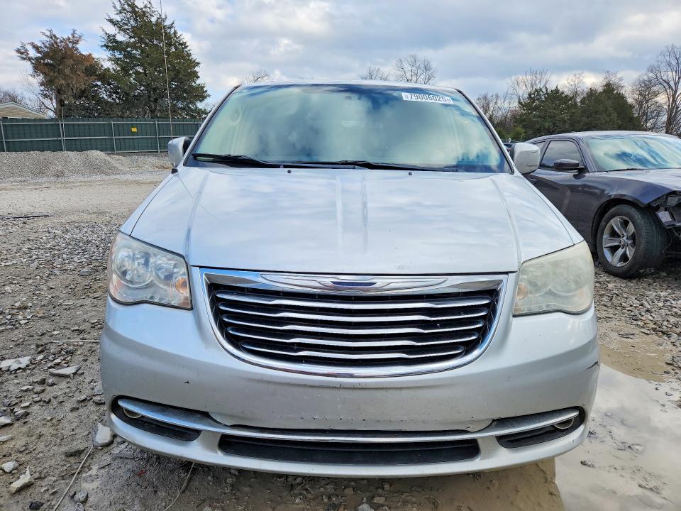 2012 Chrysler Town & Country Touring
