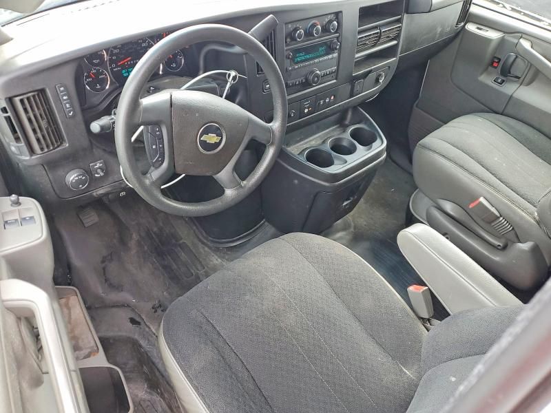 2022 Chevrolet Express 2500 Utility / Service van