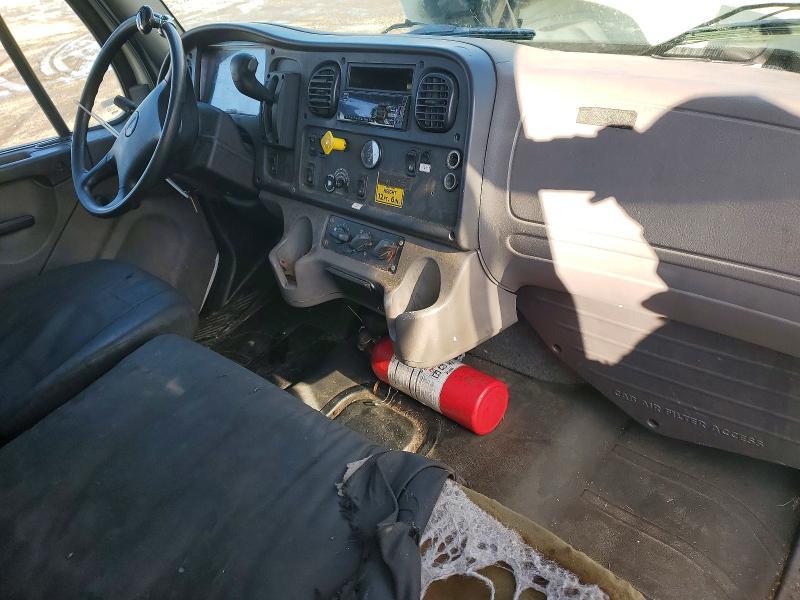 2020 Freightliner Business Class M2 BOX Truck