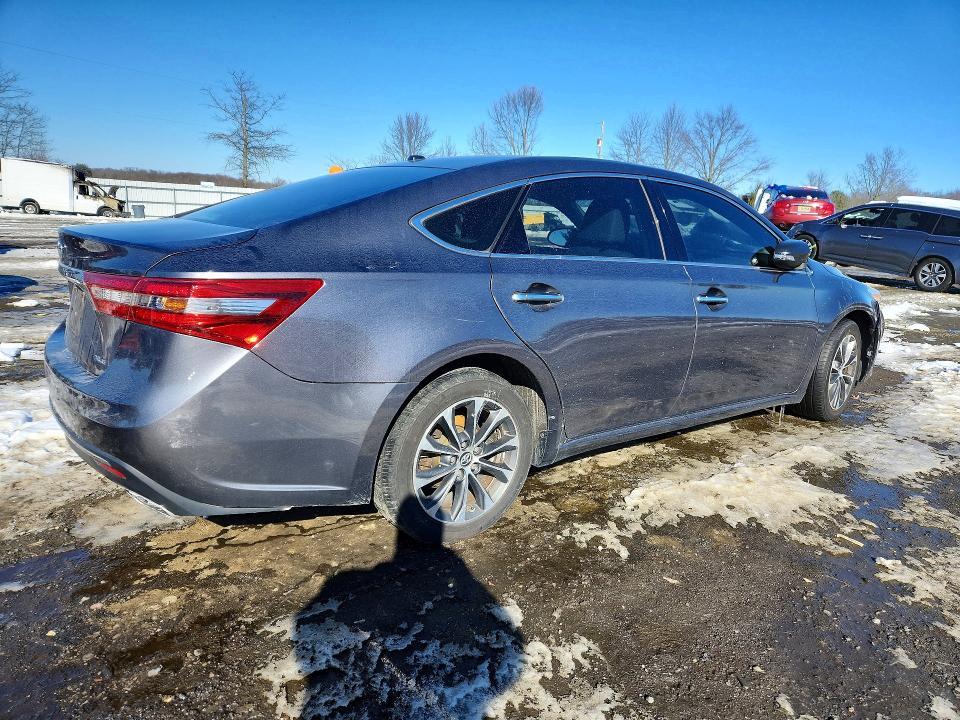 2016 Toyota Avalon xle Plus